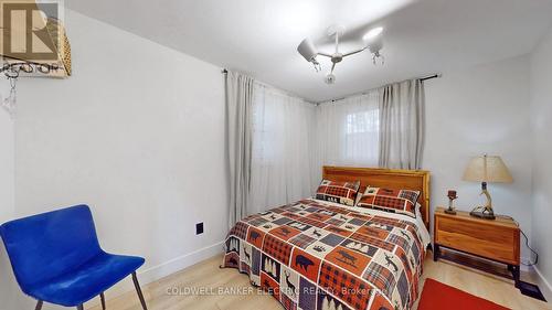 81 Shelter Bay Street, Kawartha Lakes, ON - Indoor Photo Showing Bedroom