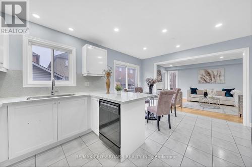 76 Seasons Drive, Toronto, ON - Indoor Photo Showing Kitchen