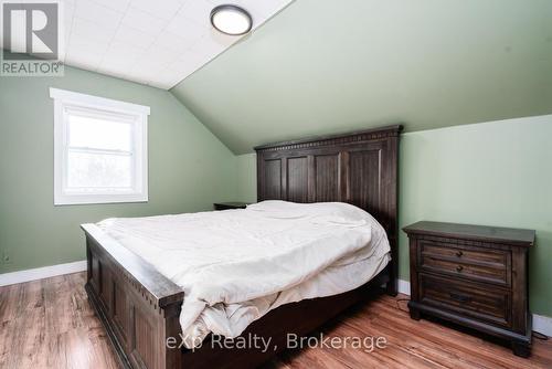 9499 Maas Park Drive, Wellington North, ON - Indoor Photo Showing Bedroom