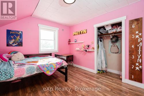 9499 Maas Park Drive, Wellington North, ON - Indoor Photo Showing Bedroom