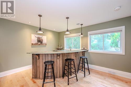 42 Liverpool Street, Guelph (Exhibition Park), ON - Indoor