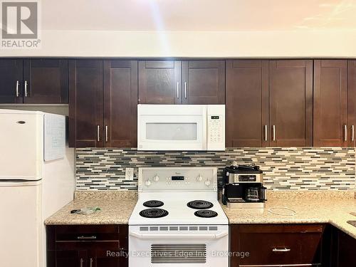 7 - 41 Rhonda Road, Guelph (West Willow Woods), ON - Indoor Photo Showing Kitchen