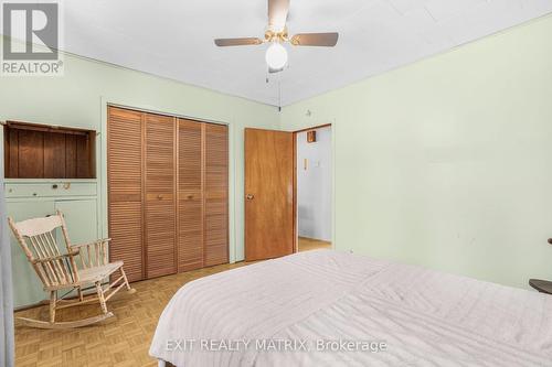 1325 Concession Road 3 Road, East Hawkesbury, ON - Indoor Photo Showing Bedroom