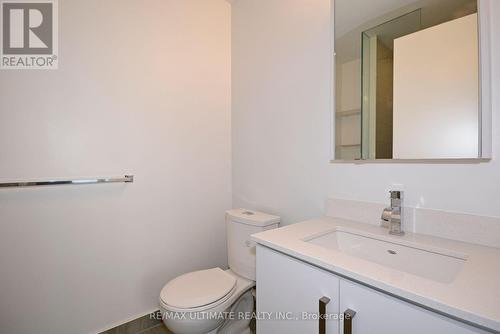 410 - 5180 Yonge Street, Toronto, ON - Indoor Photo Showing Bathroom