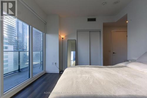 2105 - 125 Blue Jays Way, Toronto, ON - Indoor Photo Showing Bedroom