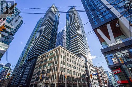 2105 - 125 Blue Jays Way, Toronto, ON - Outdoor With Facade