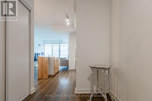 2105 - 125 Blue Jays Way, Toronto, ON - Indoor Photo Showing Other Room