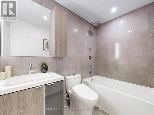 1204 - 15 Mercer Street, Toronto, ON - Indoor Photo Showing Bathroom