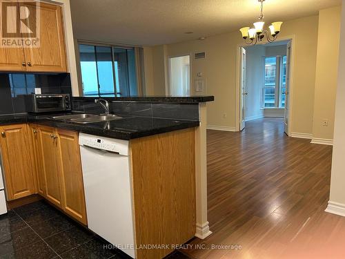 1005 - 7 Lorraine Drive, Toronto, ON - Indoor Photo Showing Kitchen With Double Sink