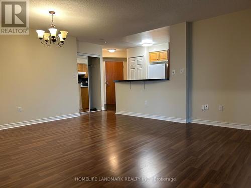 1005 - 7 Lorraine Drive, Toronto, ON - Indoor Photo Showing Other Room