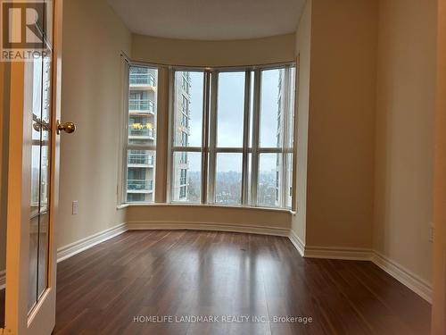 1005 - 7 Lorraine Drive, Toronto, ON - Indoor Photo Showing Other Room