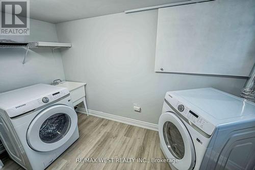 49 Park Crescent, New Tecumseth, ON - Indoor Photo Showing Laundry Room