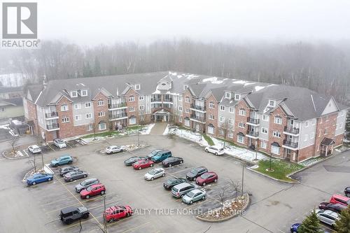 220 - 16 Westbury Road, Wasaga Beach, ON - 