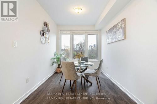 211 Fowley Drive, Oakville, ON - Indoor Photo Showing Dining Room