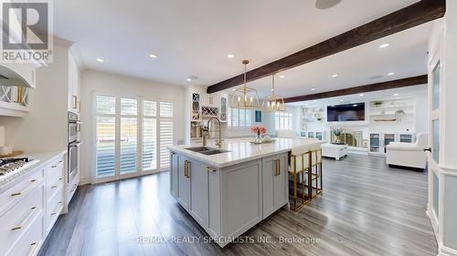 61 Braidwood Lake Road, Brampton, ON - Indoor Photo Showing Kitchen With Double Sink With Upgraded Kitchen