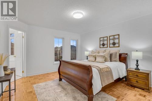 13 Pathlink Gate, Brampton, ON - Indoor Photo Showing Bedroom