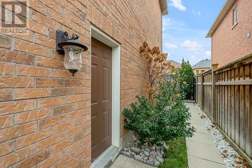 13 Pathlink Gate, Brampton, ON - Outdoor With Exterior