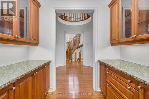 13 Pathlink Gate, Brampton, ON - Indoor Photo Showing Kitchen