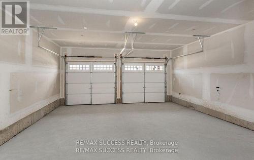 588 Queen Mary Drive, Brampton, ON - Indoor Photo Showing Garage