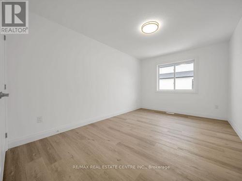 883 Darnley Boulevard, London, ON - Indoor Photo Showing Other Room