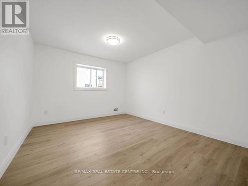 883 Darnley Boulevard, London, ON - Indoor Photo Showing Other Room