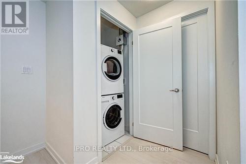 D-14 - 10 Palace Street, Kitchener, ON - Indoor Photo Showing Laundry Room