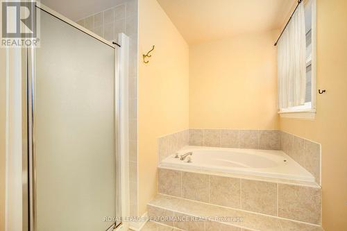 70 Forest Gate Way, Ottawa, ON - Indoor Photo Showing Bathroom