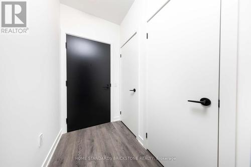 1105 - 117 Broadway Avenue, Toronto, ON - Indoor Photo Showing Other Room