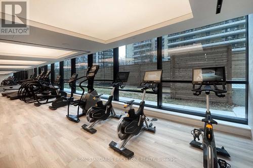 1105 - 117 Broadway Avenue, Toronto, ON - Indoor Photo Showing Gym Room