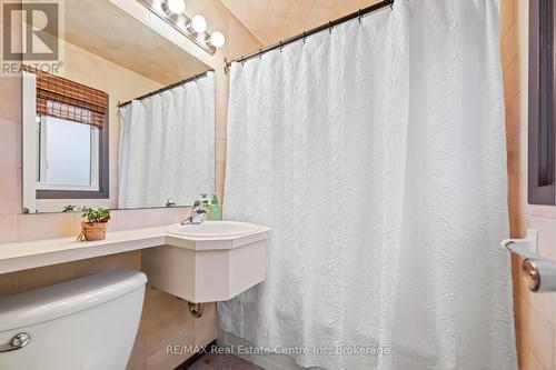 5 Churchill Crescent E, Centre Wellington (Fergus), ON - Indoor Photo Showing Bathroom