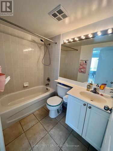 309 - 35 Finch Avenue E, Toronto, ON - Indoor Photo Showing Bathroom