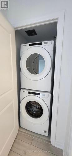 2801 - 30 Elm Drive W, Mississauga, ON - Indoor Photo Showing Laundry Room