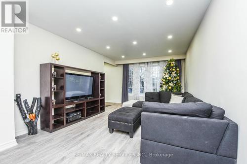 3646 Corliss Crescent, Mississauga, ON - Indoor Photo Showing Other Room