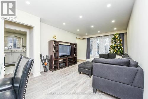 3646 Corliss Crescent, Mississauga, ON - Indoor