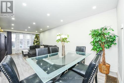 3646 Corliss Crescent, Mississauga, ON - Indoor Photo Showing Dining Room