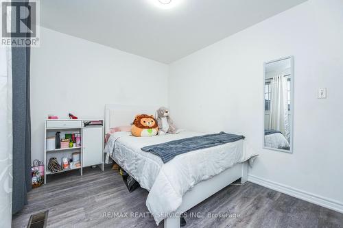 3646 Corliss Crescent, Mississauga, ON - Indoor Photo Showing Bedroom