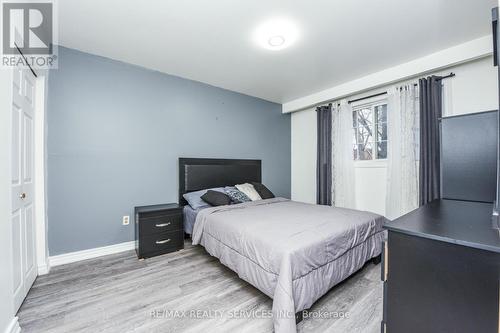 3646 Corliss Crescent, Mississauga, ON - Indoor Photo Showing Bedroom