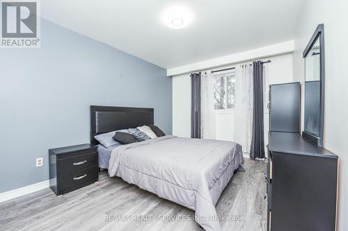 3646 Corliss Crescent, Mississauga, ON - Indoor Photo Showing Bedroom