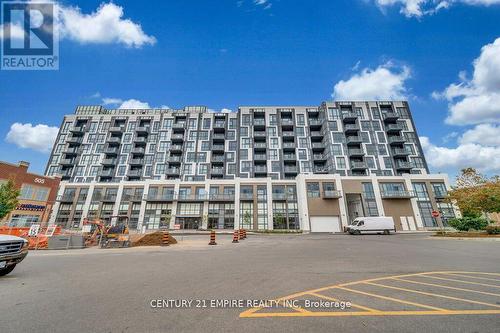 317 - 509 Dundas Street W, Oakville, ON - Outdoor With Facade