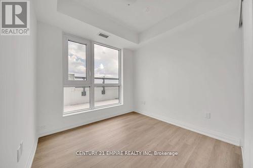 317 - 509 Dundas Street W, Oakville, ON - Indoor Photo Showing Other Room