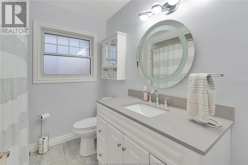 3456 Glenwood, Windsor, ON - Indoor Photo Showing Bathroom