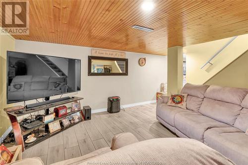 3456 Glenwood, Windsor, ON - Indoor Photo Showing Living Room