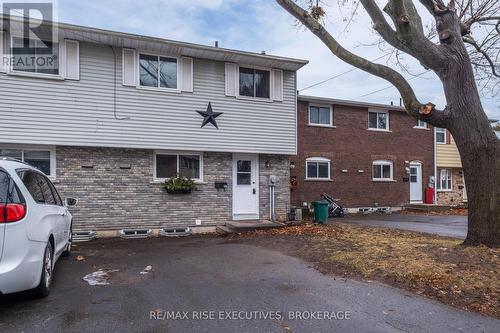 912 Oakview Street, Kingston, ON - Outdoor