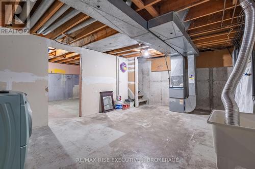 912 Oakview Street, Kingston, ON - Indoor Photo Showing Basement