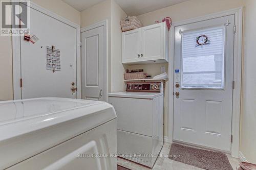 148 Bexhill Close, London, ON - Indoor Photo Showing Laundry Room