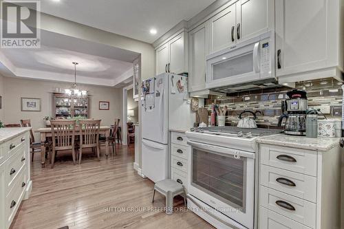 148 Bexhill Close, London, ON - Indoor Photo Showing Kitchen