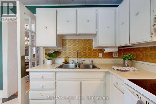 243 Brant Avenue, Brantford, ON - Indoor Photo Showing Kitchen With Double Sink