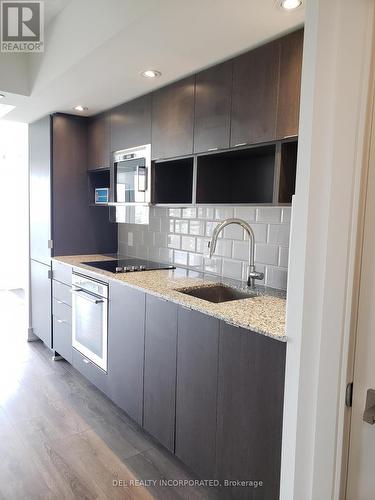 1107 - 89 Mcgill Street, Toronto, ON - Indoor Photo Showing Kitchen