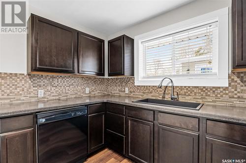 941 Montgomery Street, Moose Jaw, SK - Indoor Photo Showing Kitchen