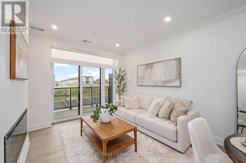 214 - 1560 Upper West Avenue, London, ON - Indoor Photo Showing Living Room